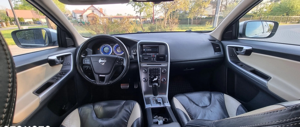 Volvo XC 60 cena 43000 przebieg: 186714, rok produkcji 2011 z Słupsk małe 254